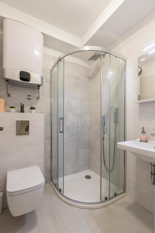 Studio Apartments Insula Split Dış mekan fotoğraf
