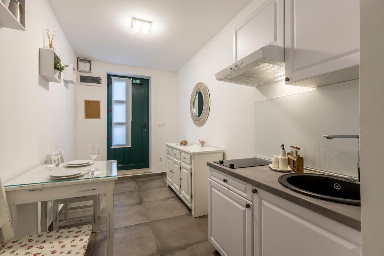 Studio Apartments Insula Split Dış mekan fotoğraf